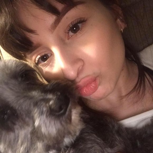 Meet your Posher, Elizabeth - Picture 1 of 1